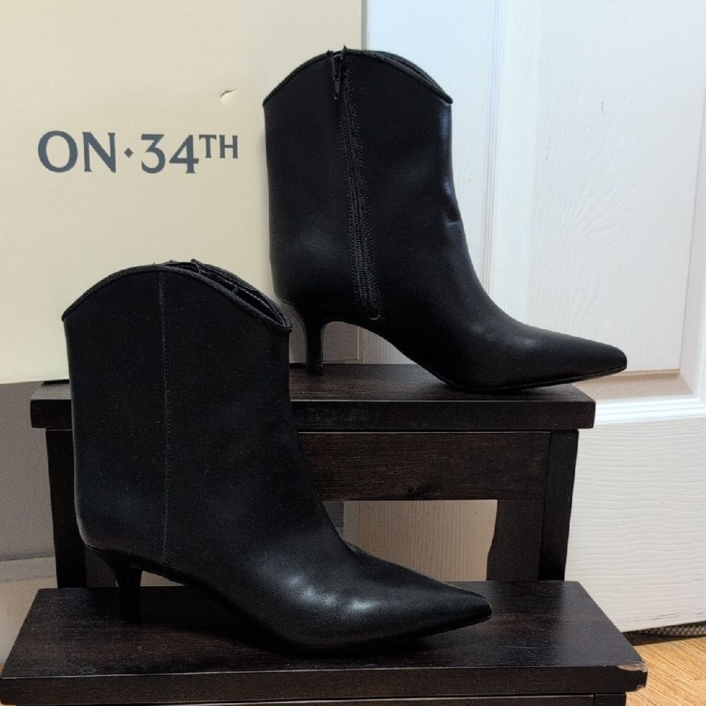On 34th Aatira Black Tulip Top Pointed Toe Kitten Heel Boots Size 7M NEW